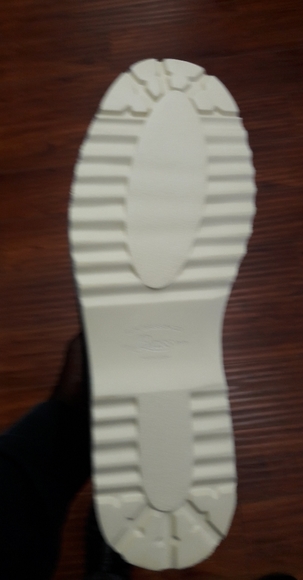 GH Bass - Picture 7 of 7